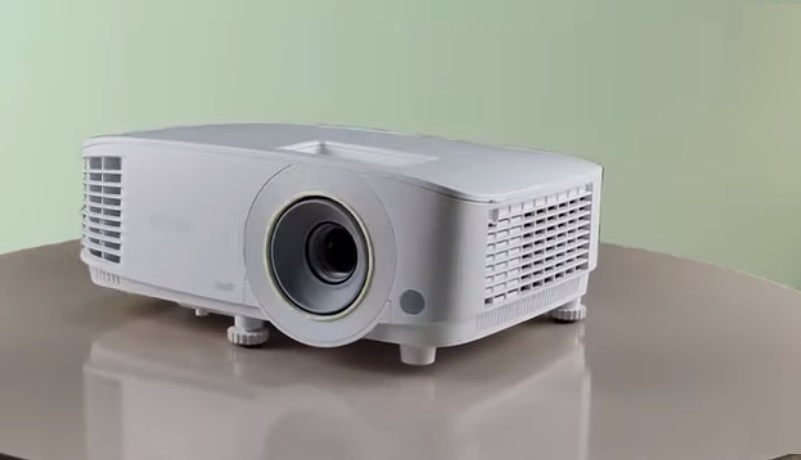 Máy chiếu benq EH600