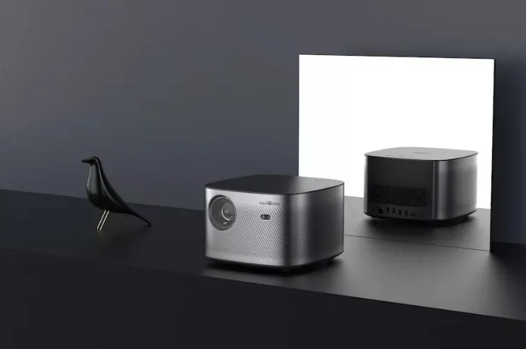 Máy chiếu Full HD