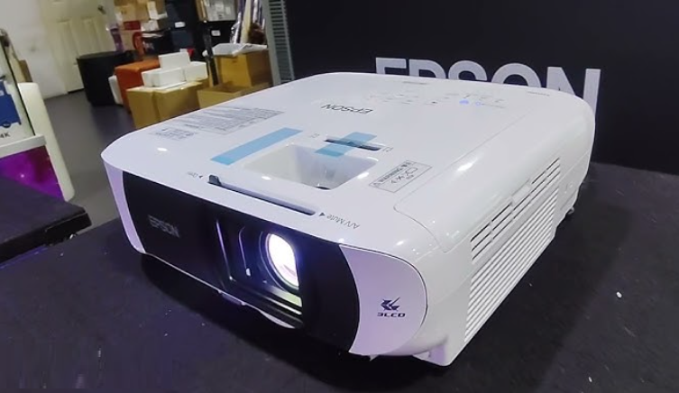 Máy chiếu Epson EB-FH54