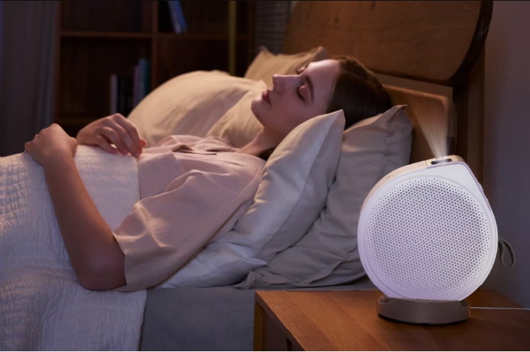 Máy chiếu BenQ GV32 dùng trong phòng ngủ và ngoài trời